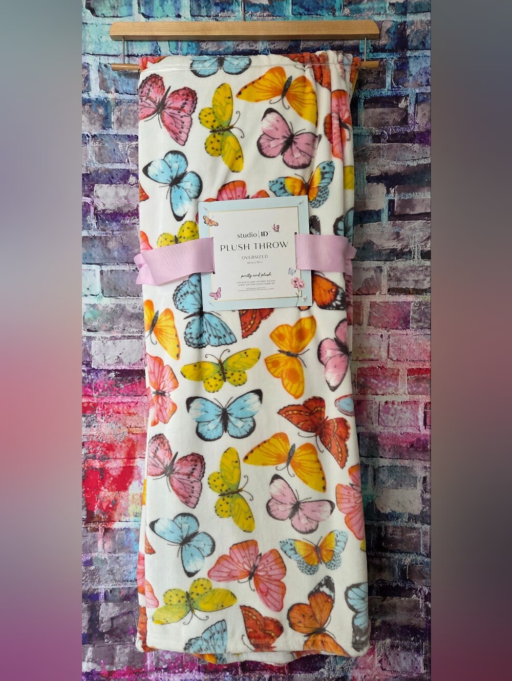 Studio I Butterfly Plush Throw- Multicolor Butterflies